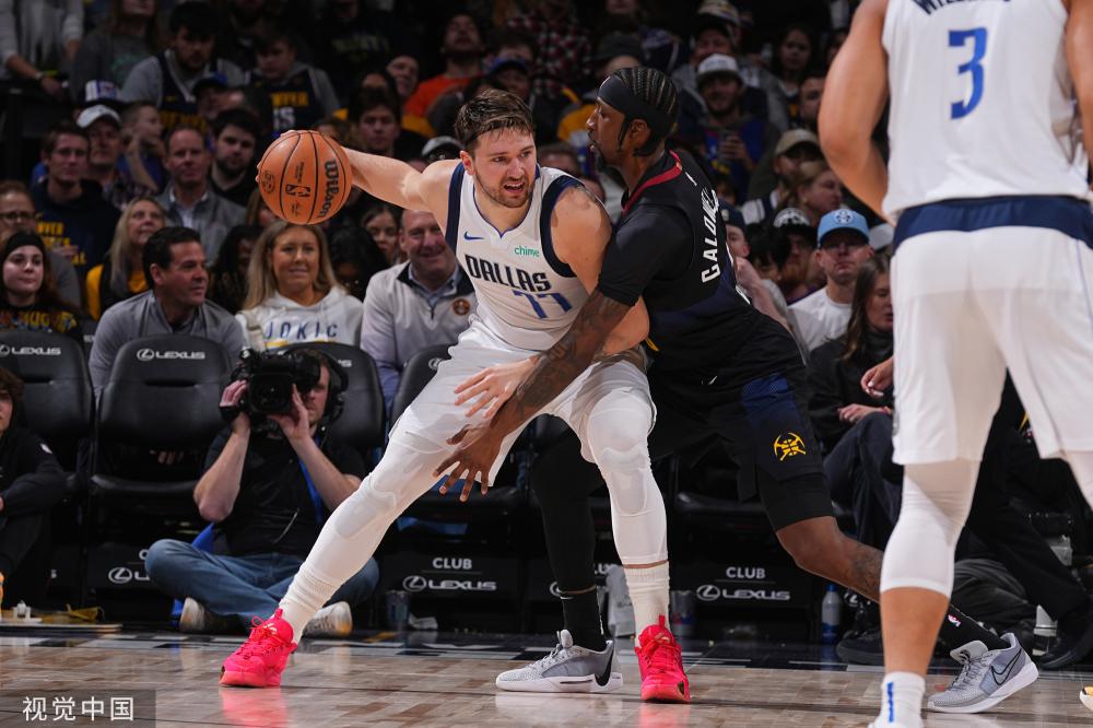 云南女排的 云南女排的